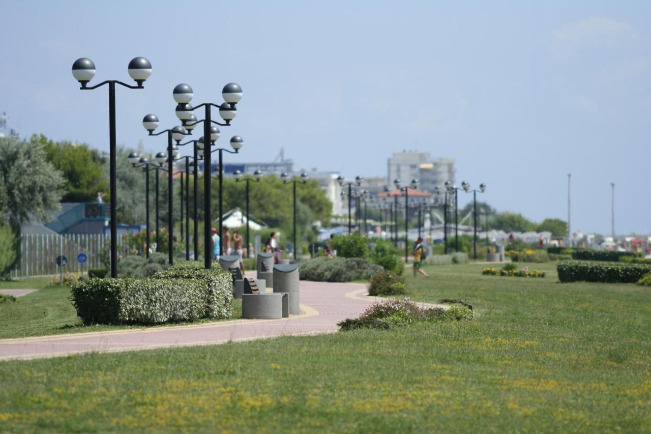 Sole B Lejlighed Bibione Eksteriør billede